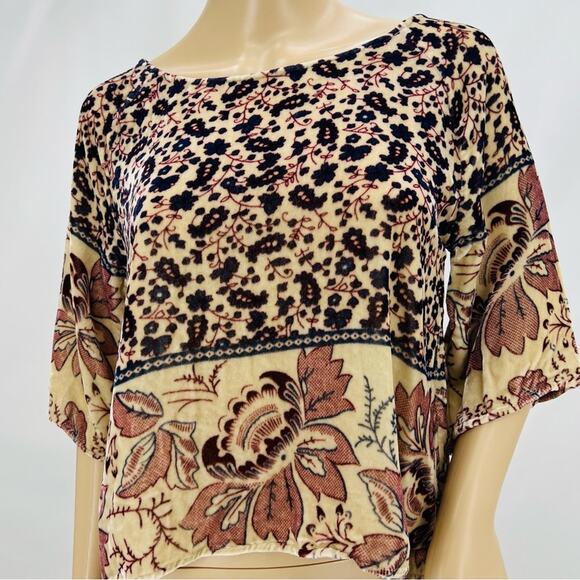 Chaser Folkloric Tapestry Silk Blend Boat Neck Top - Picture 2 of 12